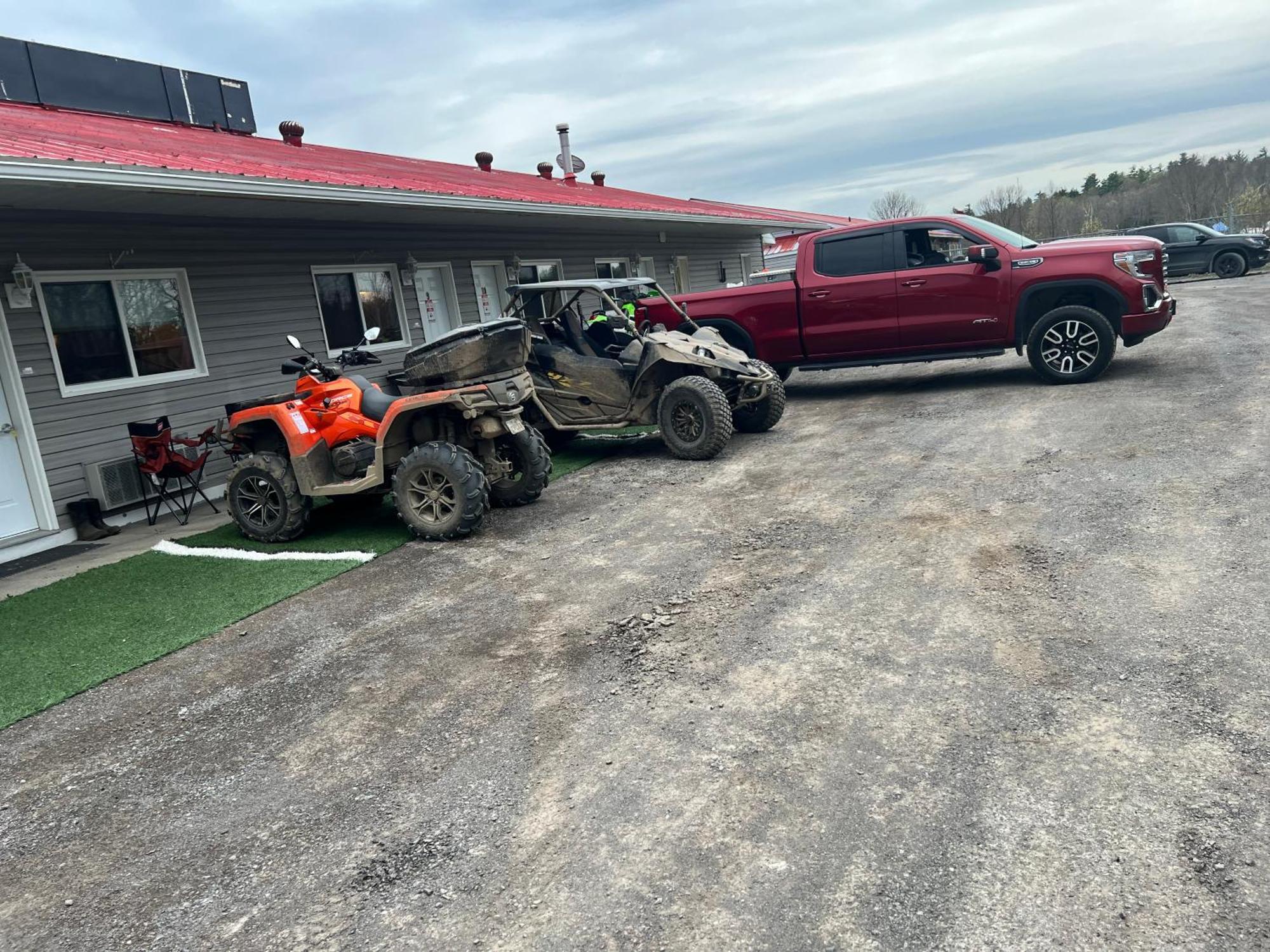 Calabogie Motor Inn Екстериор снимка